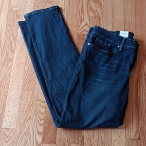 NWT Levi's Signature Mid-Rise Straight Darker Rinse Jeans  ■ 16M -33W- 32L